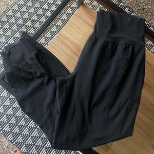 Athleta salutation joggers